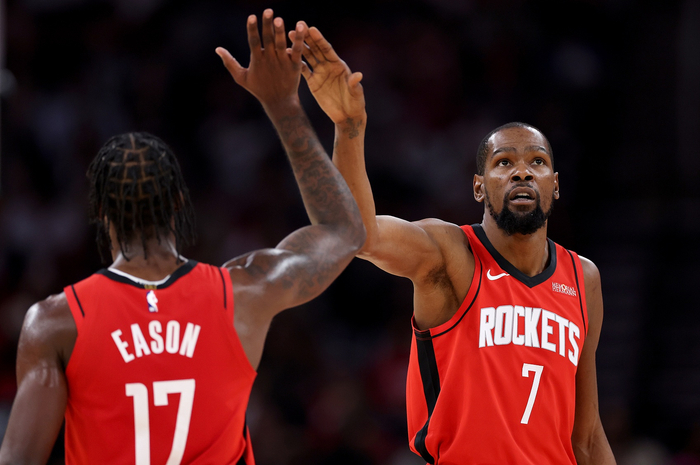 杜兰特全联盟最稳之一,伊森谢泼德全面回暖,乌度卡改变策略凑效|投篮|火箭|凯文·杜兰特|尼克斯|NBA常规赛_新浪新闻